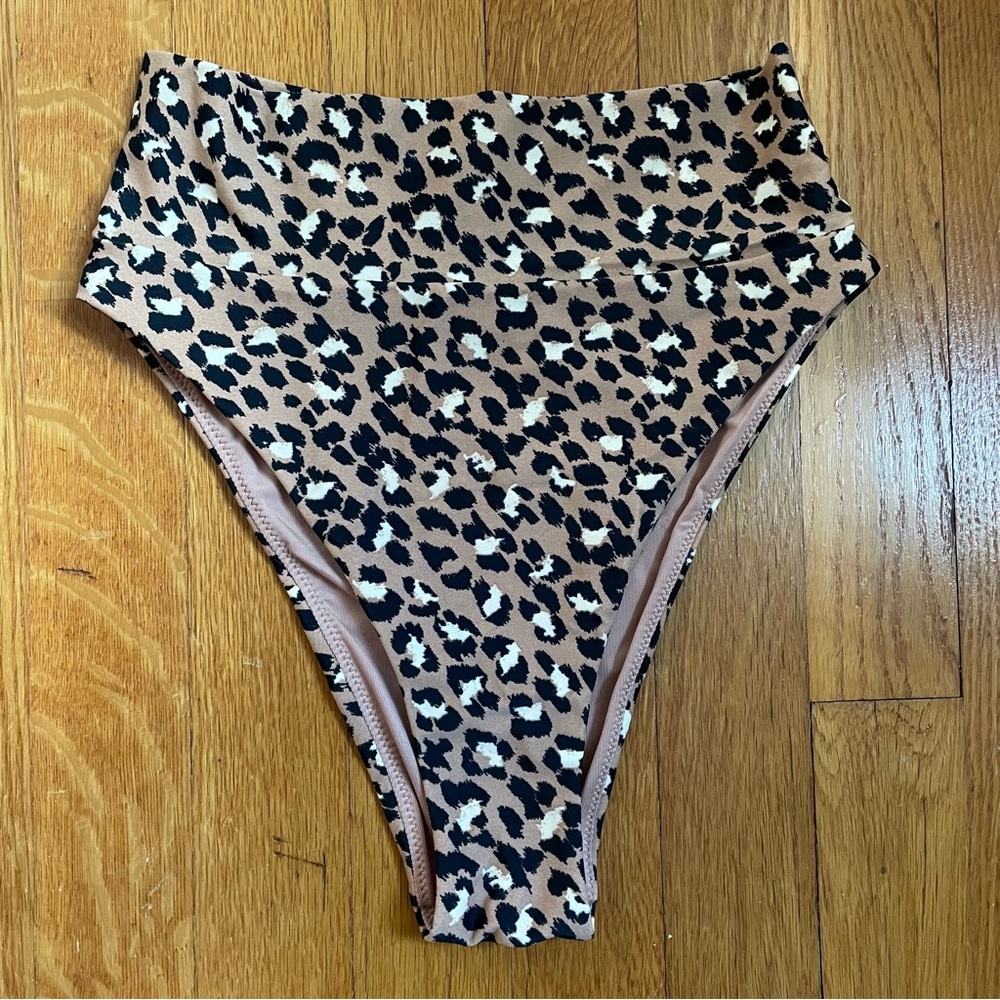 Aerie| High Cut Cheeky Leopard Print Bikini Bottom | Size XS
